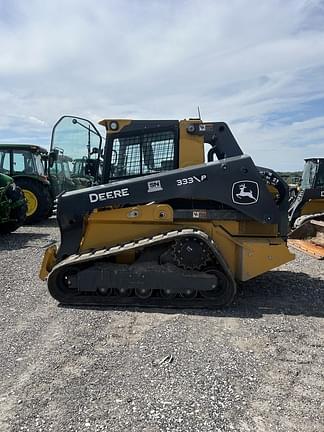 Image of John Deere 333P equipment image 1