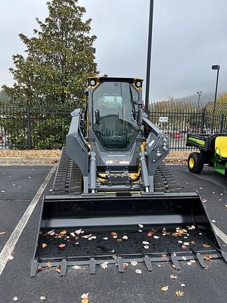 Image of John Deere 333P equipment image 1