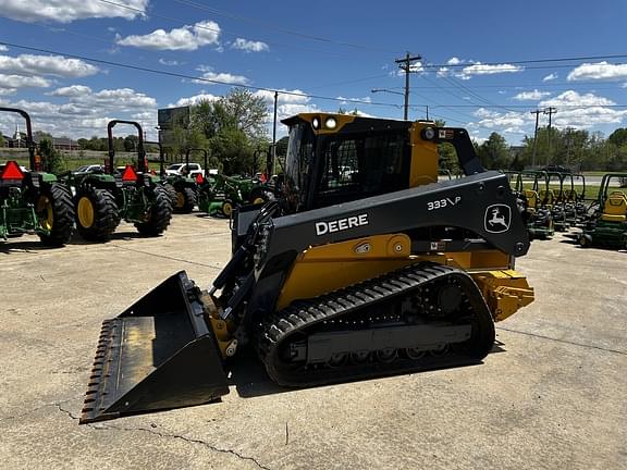 Image of John Deere 333P equipment image 2