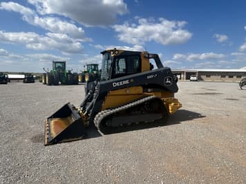 Main image John Deere 333P