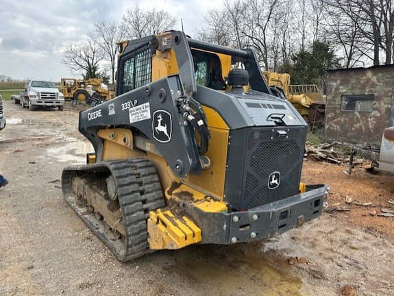 Image of John Deere 333P equipment image 2