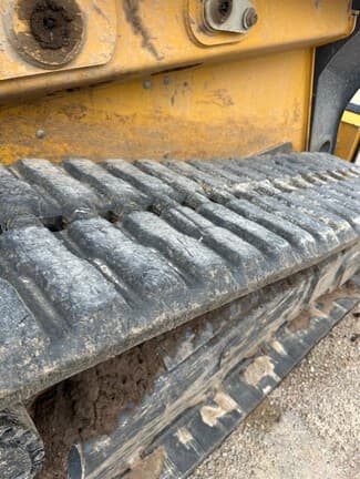 Image of John Deere 333P equipment image 1