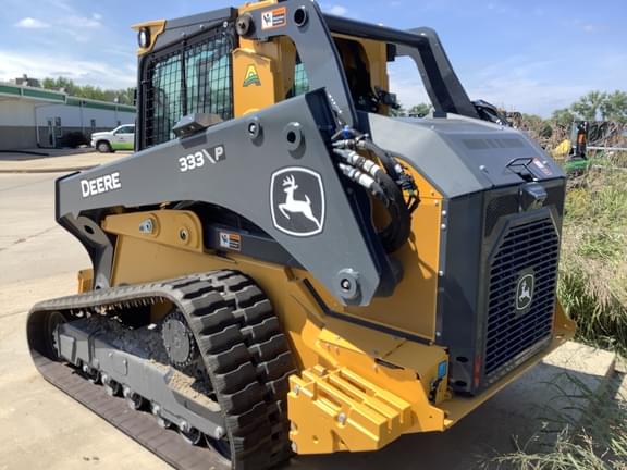 Image of John Deere 333P equipment image 4