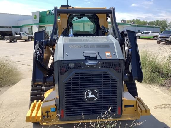 Image of John Deere 333P equipment image 2