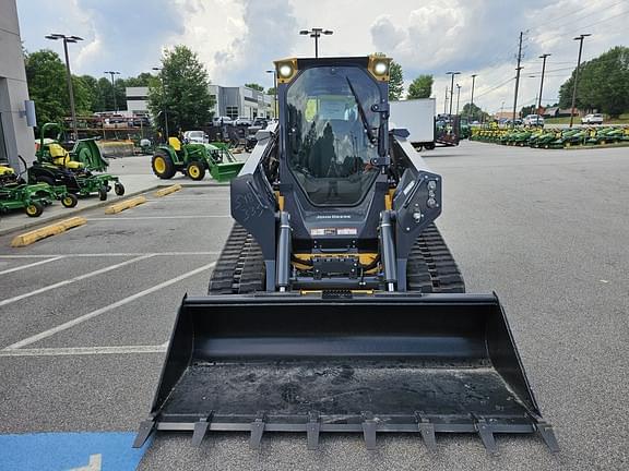 Image of John Deere 333P equipment image 1