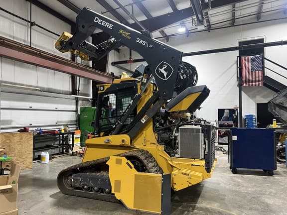 Image of John Deere 333P equipment image 4