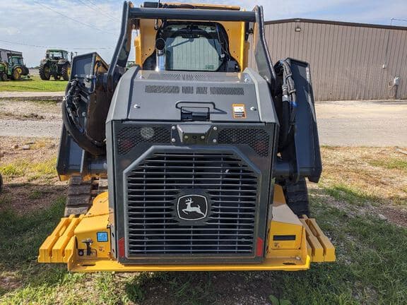 Image of John Deere 333P equipment image 3
