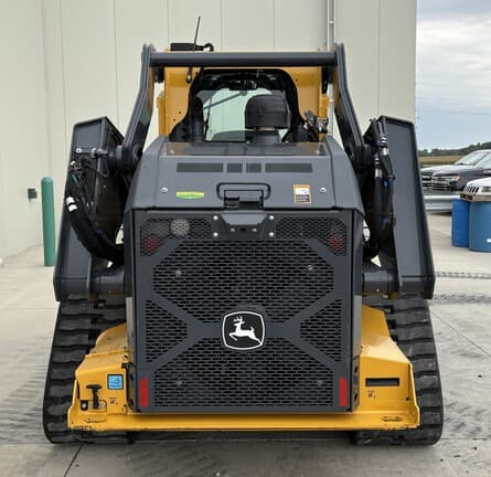 Image of John Deere 333P equipment image 3
