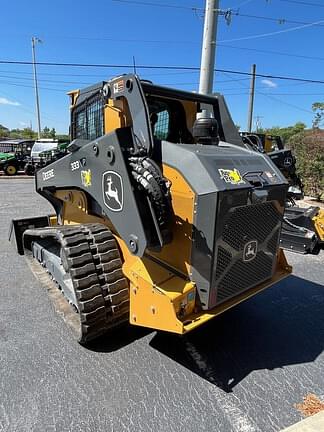 Image of John Deere 333P equipment image 3