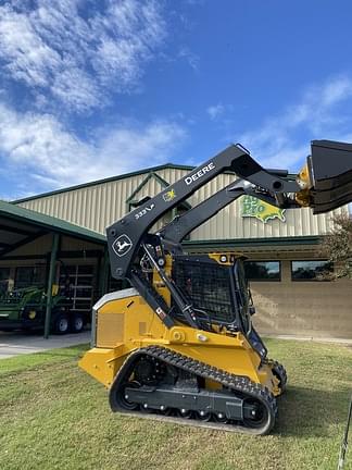 Image of John Deere 333P equipment image 1