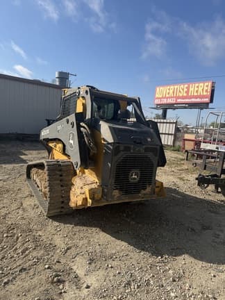 Image of John Deere 333P equipment image 3