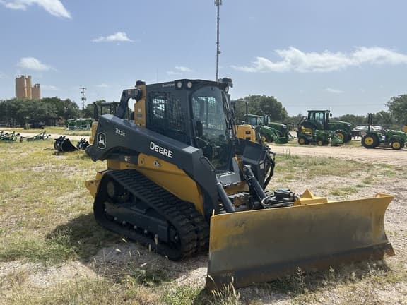 Image of John Deere 333G equipment image 2