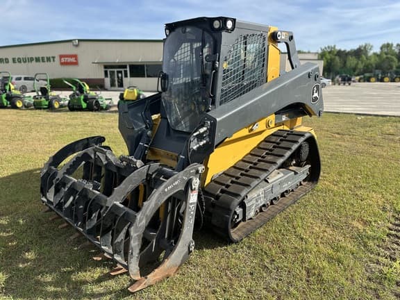 Image of John Deere 333G Primary image