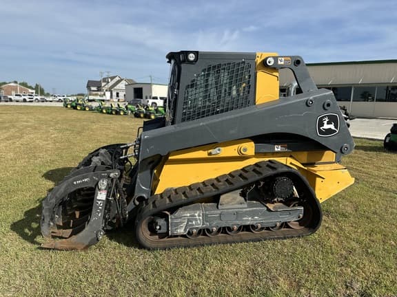 Image of John Deere 333G equipment image 1