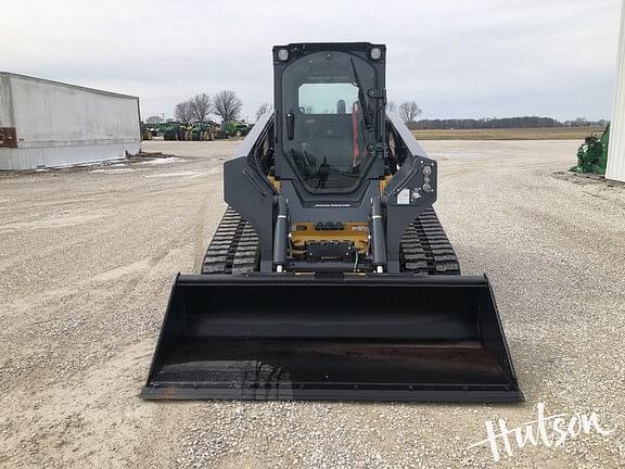 Image of John Deere 333G equipment image 2