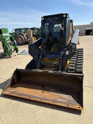 Image of John Deere 333G equipment image 1