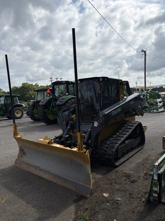 2024 John Deere 333G Equipment Image0