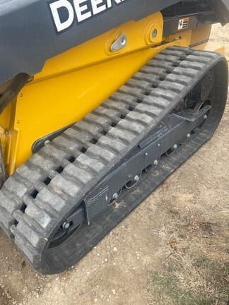 Image of John Deere 333G equipment image 4