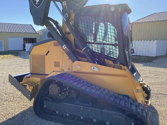 Image of John Deere 333G equipment image 2