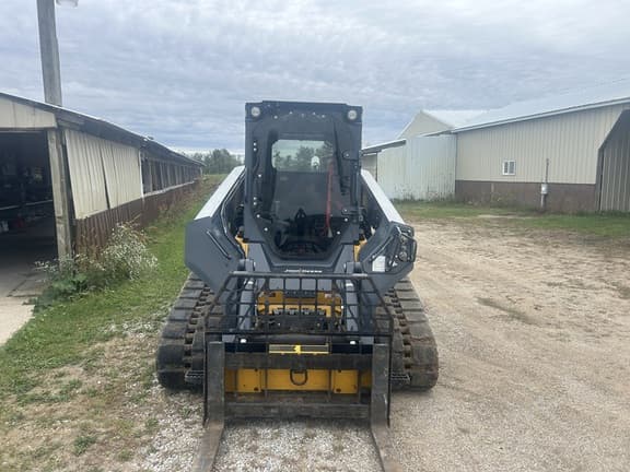 Image of John Deere 333G equipment image 2