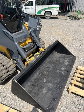 Image of John Deere 333G equipment image 1