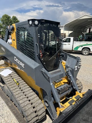2024 John Deere 333G Equipment Image0