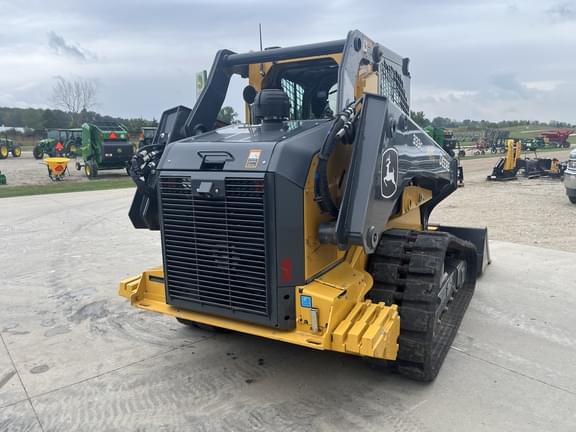 Image of John Deere 333G equipment image 2