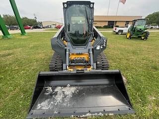 Image of John Deere 333G equipment image 1