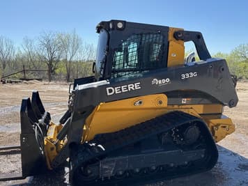 Main image John Deere 333G