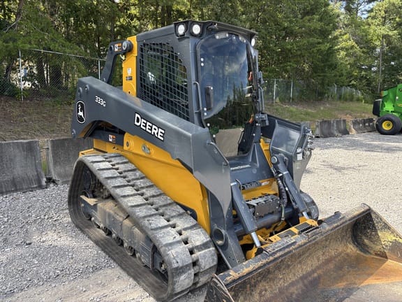 Main image John Deere 333G