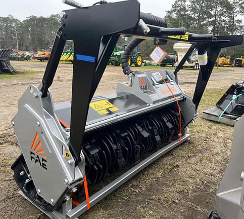 Image of John Deere 333G equipment image 1