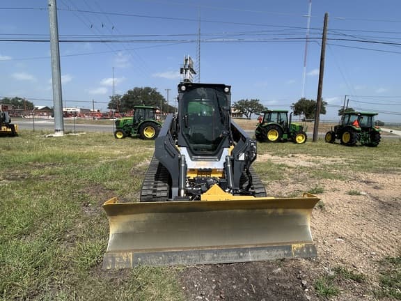 Image of John Deere 333G equipment image 4