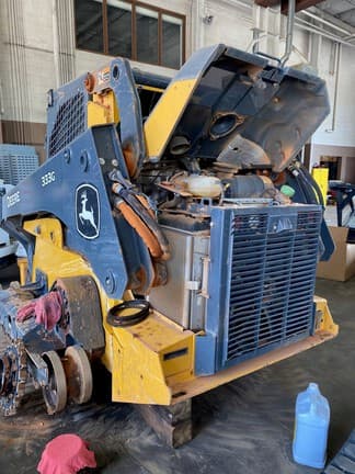 Image of John Deere 333G equipment image 2