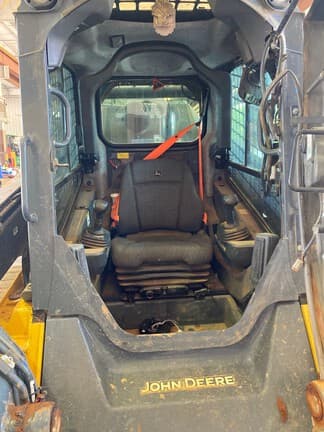 Image of John Deere 333G equipment image 1
