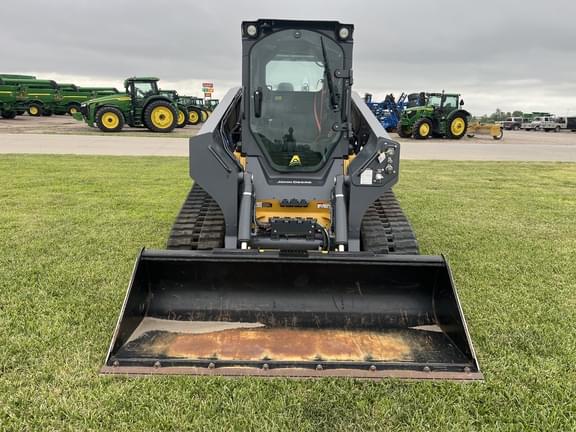 Image of John Deere 333G equipment image 1