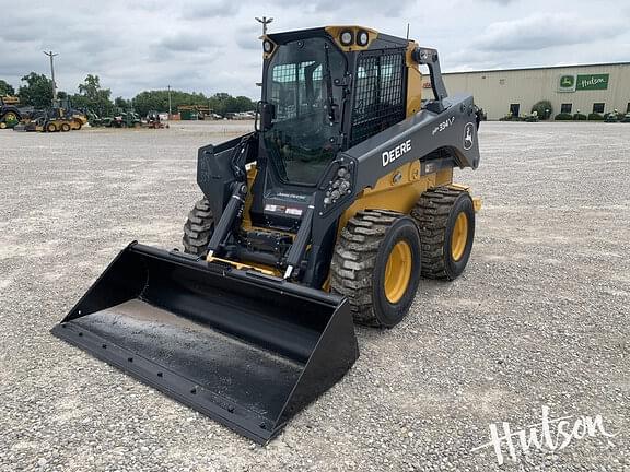 Image of John Deere 334P equipment image 1