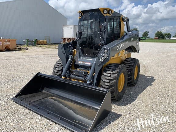 Image of John Deere 334P equipment image 2