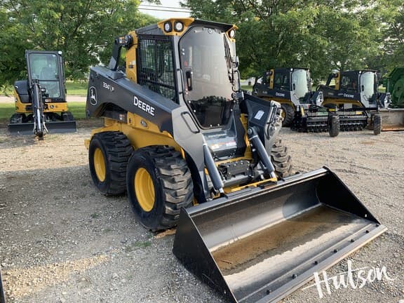 Image of John Deere 334P equipment image 1