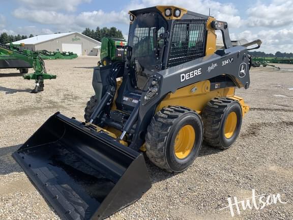 Image of John Deere 334P equipment image 1