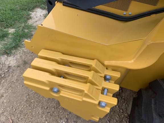 Image of John Deere 334P equipment image 3