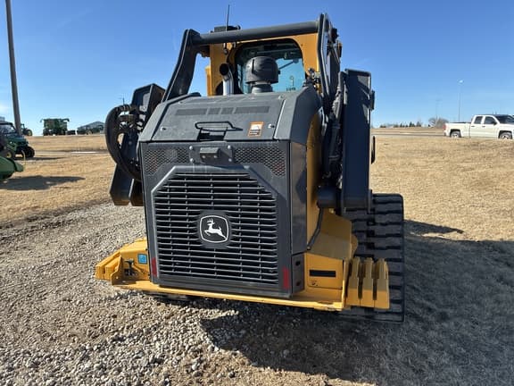 Image of John Deere 335P equipment image 3