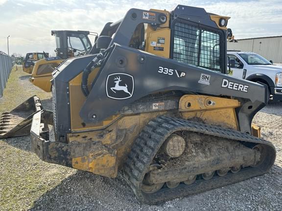 Image of John Deere 335P equipment image 4