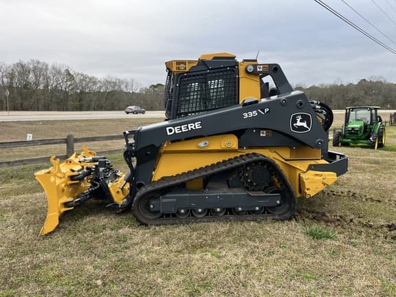 Image of John Deere 335P equipment image 1