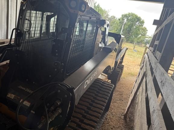 Image of John Deere 335P equipment image 1