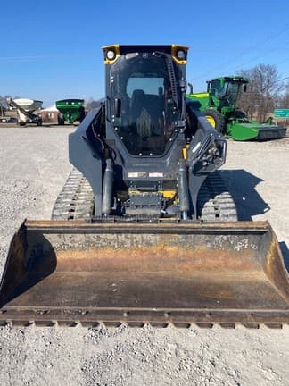Image of John Deere 335P equipment image 2