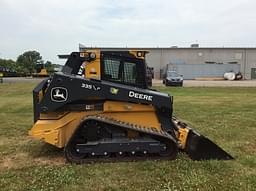 Image of John Deere 335P equipment image 3