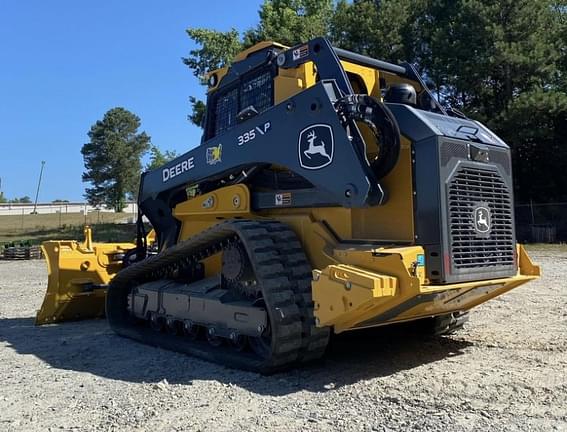 Image of John Deere 335P equipment image 3