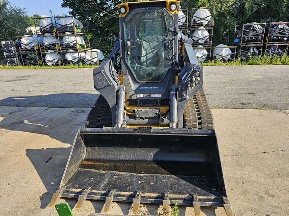 Image of John Deere 335P equipment image 2