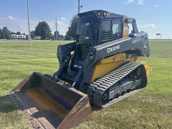 Image of John Deere 335P equipment image 2