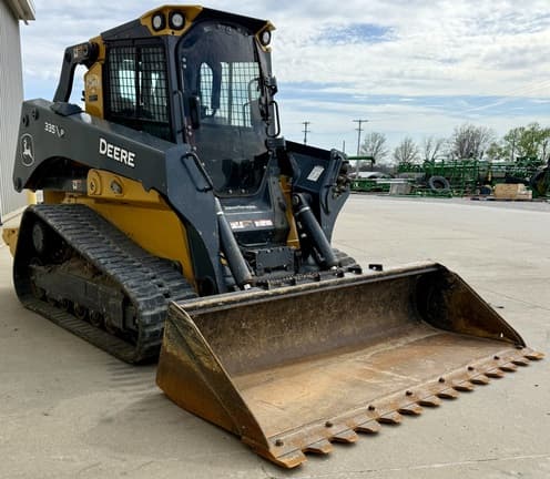 Image of John Deere 335P equipment image 1